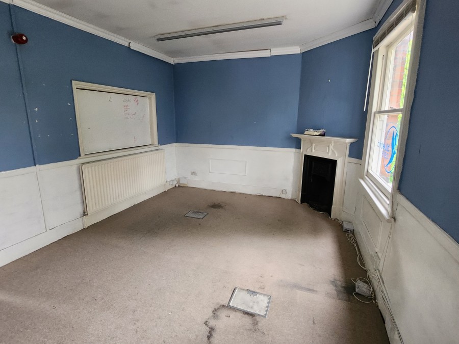 Images for Pitshanger Lane, Ealing