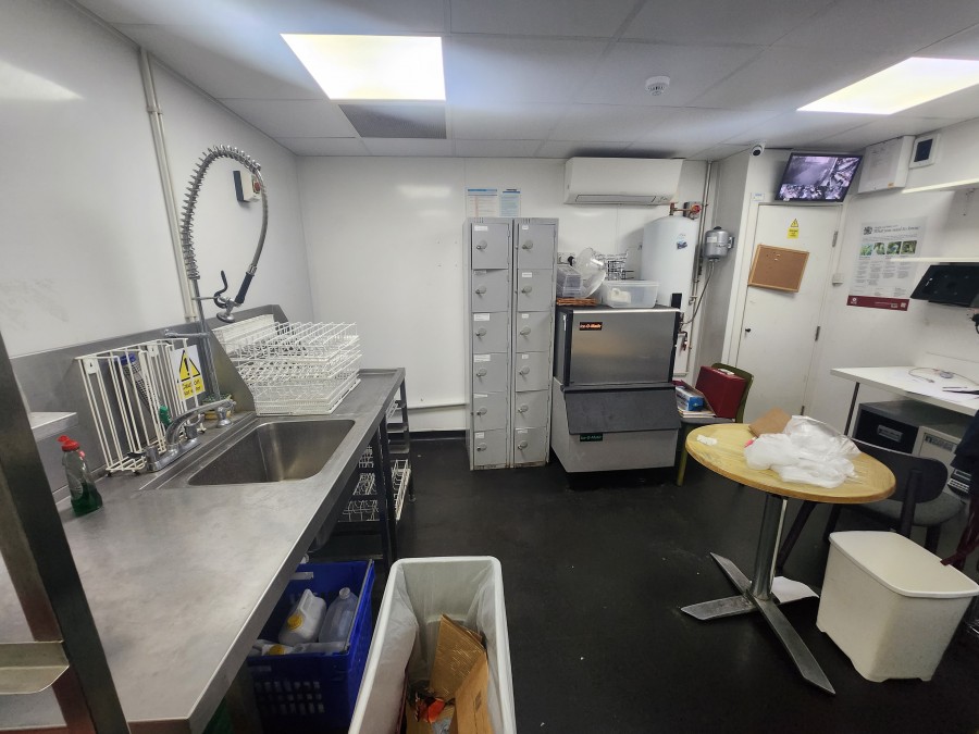 Images for The Precinct, High Road, Broxbourne