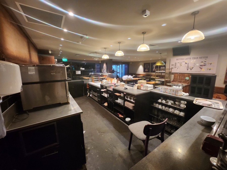 Images for The Precinct, High Road, Broxbourne